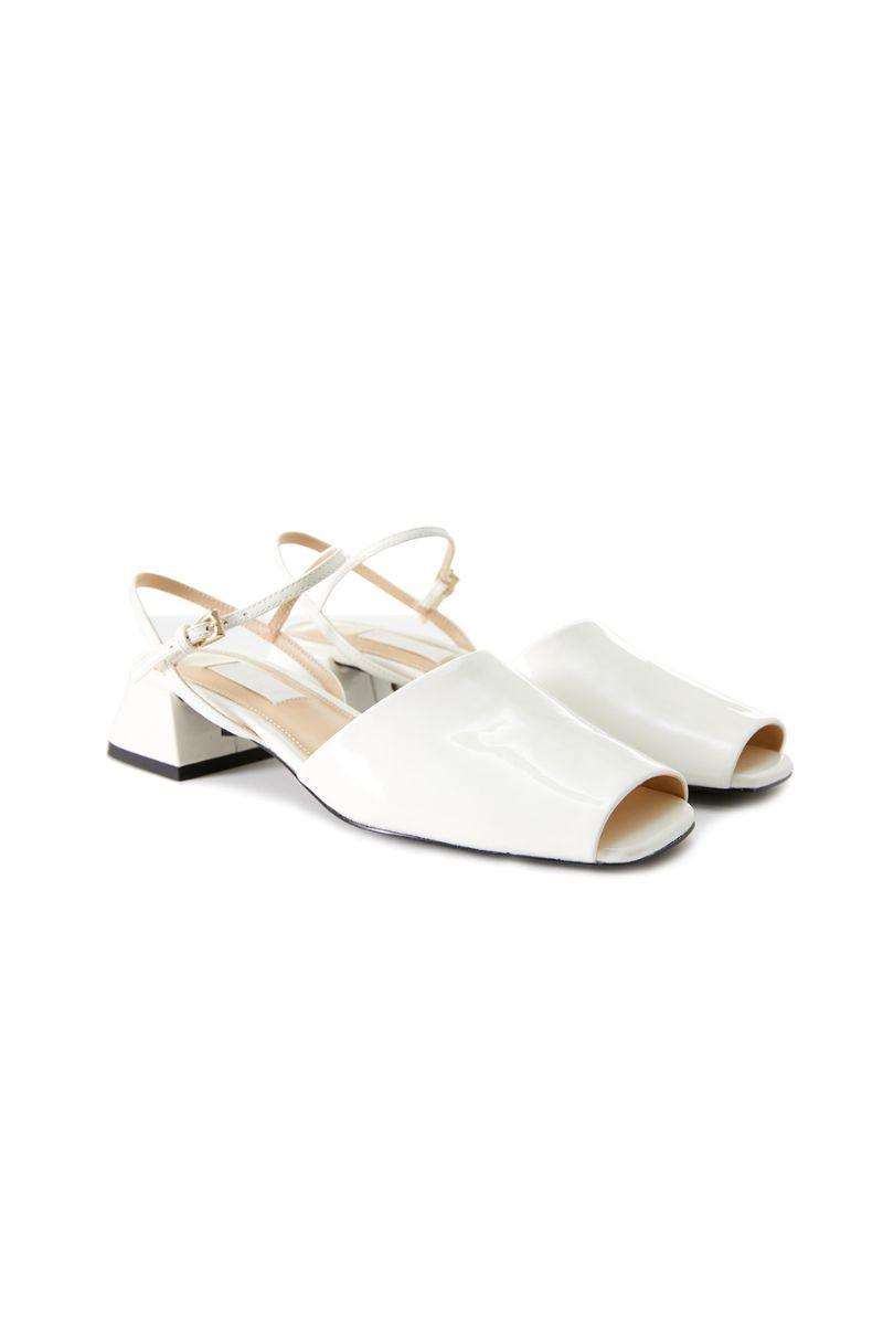 PEEP TOE SLINGBACK HEELS IN IVORY