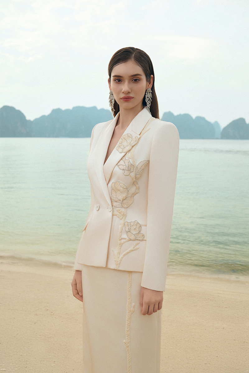PEARL TAFFETA SET IN WHITE