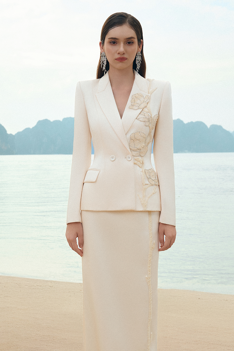 PEARL TAFFETA SET IN WHITE
