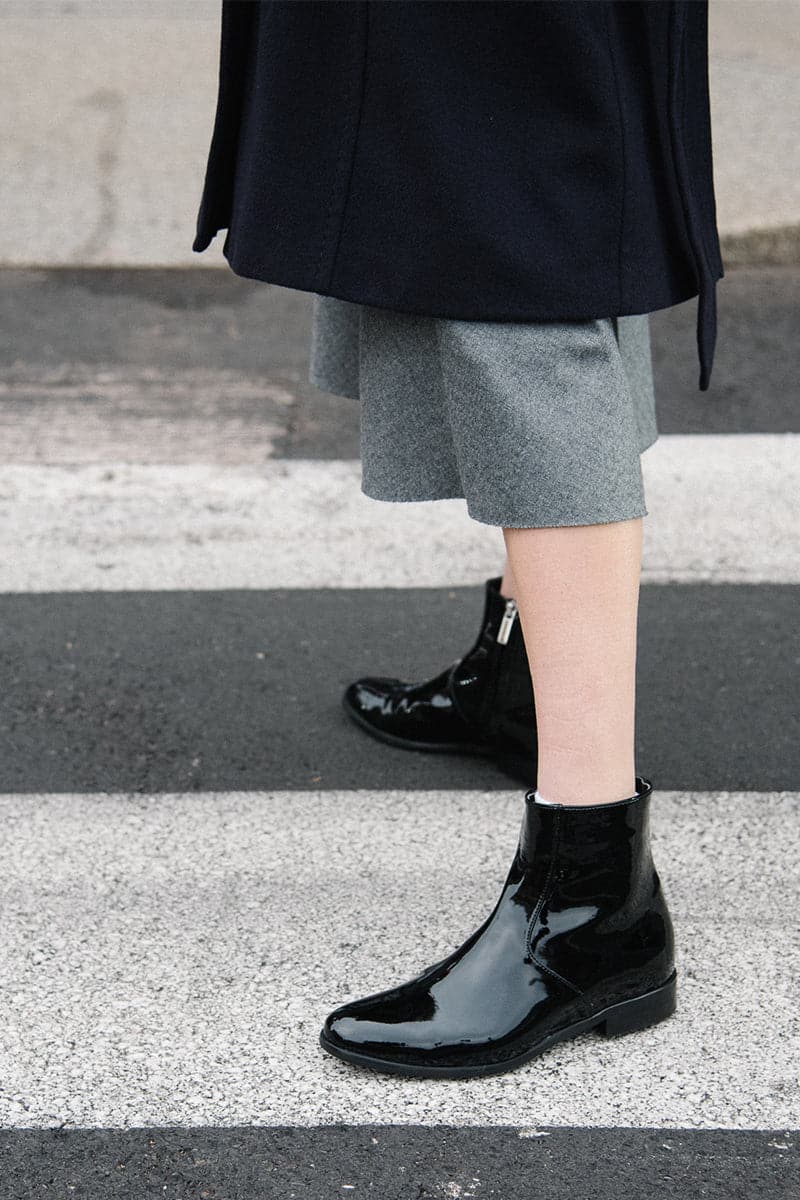 CHARLI BLACK PATENT-EFFECT ANKLE BOOTS