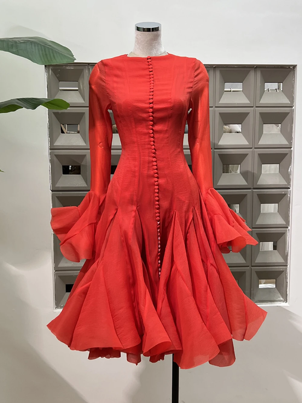 Elegant Ruffle Flare Sleeve Dress