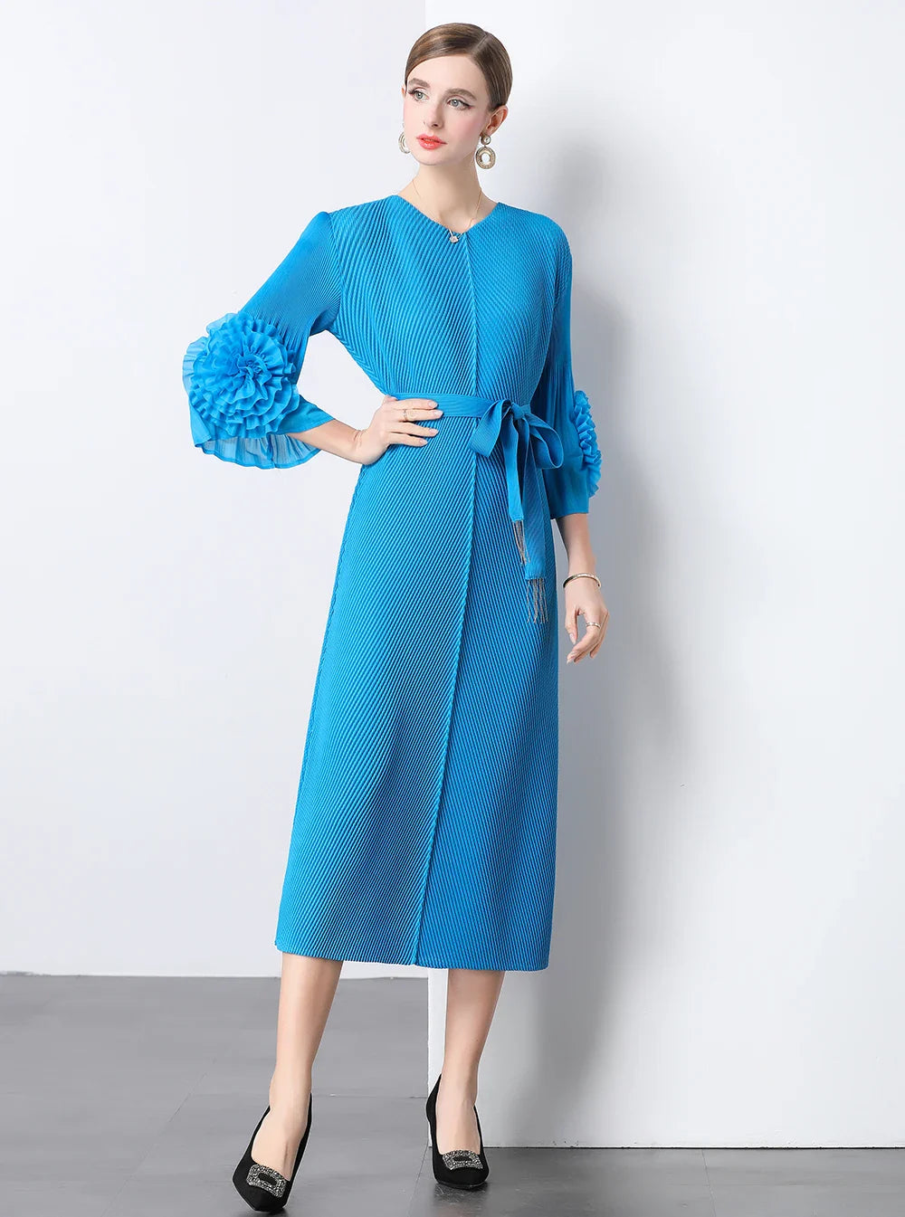 Floral Cape Sleeve Plisse Dress