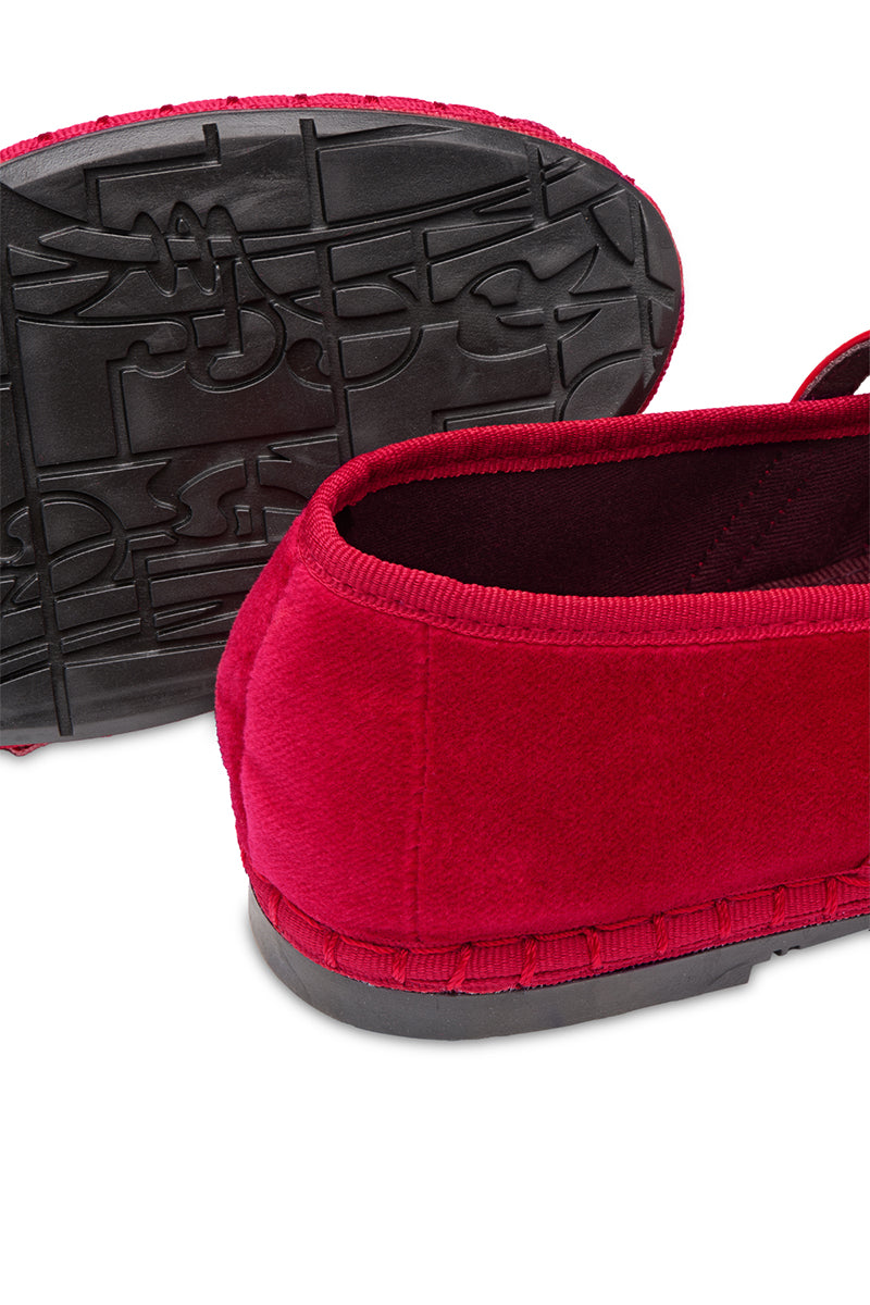 MINA FLAT IN RED