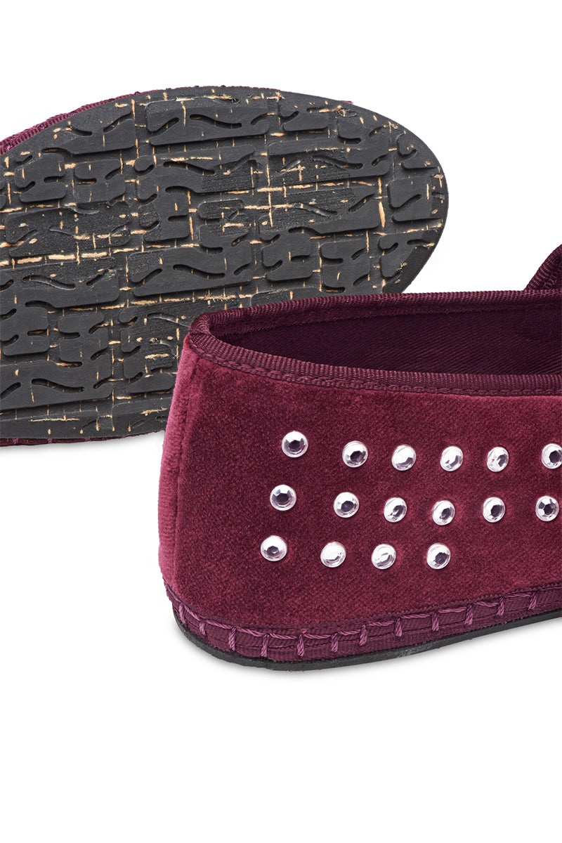 MAE FLAT IN BURGUNDY