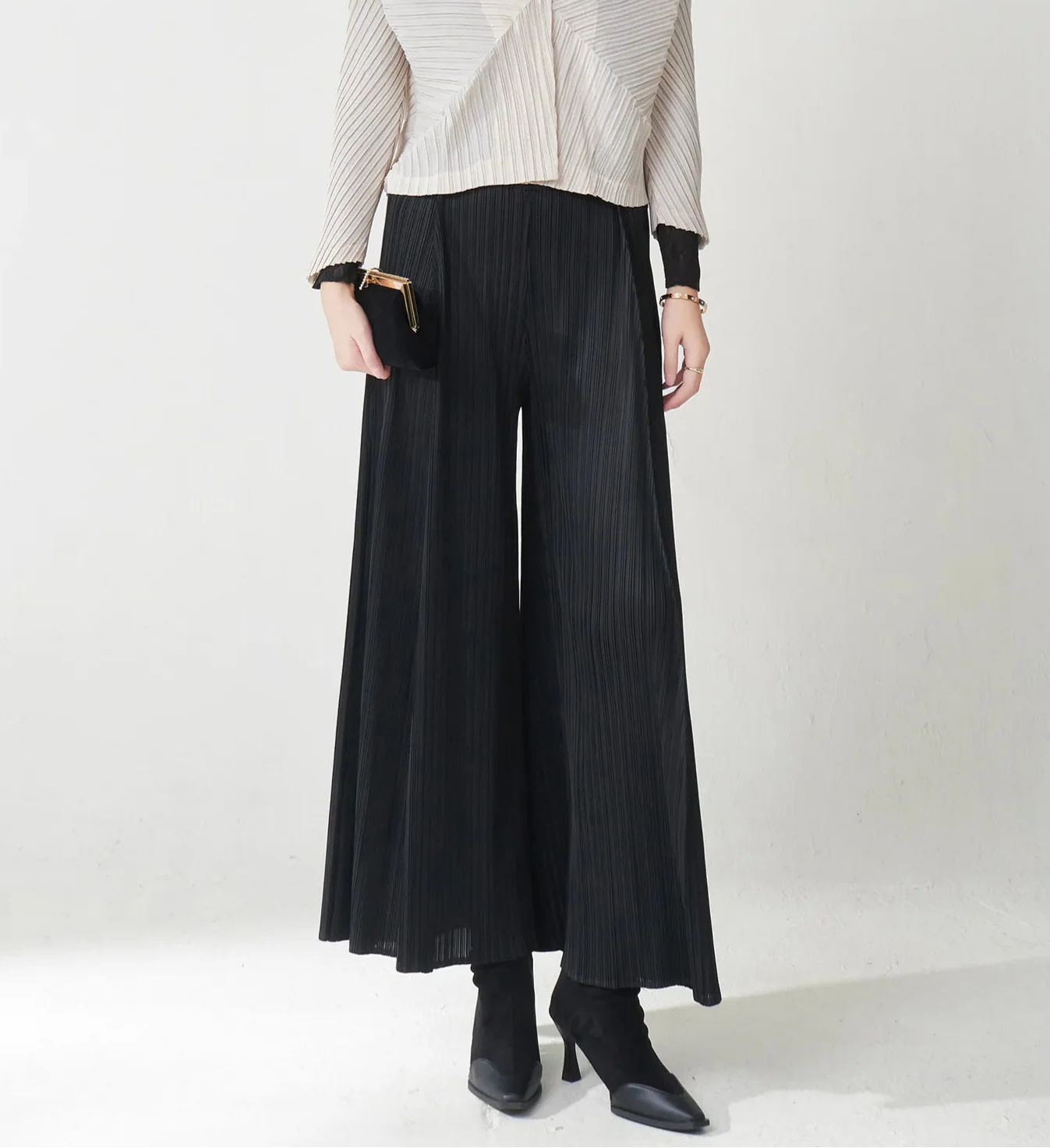 Luxury Pleated Wide Leg Pants