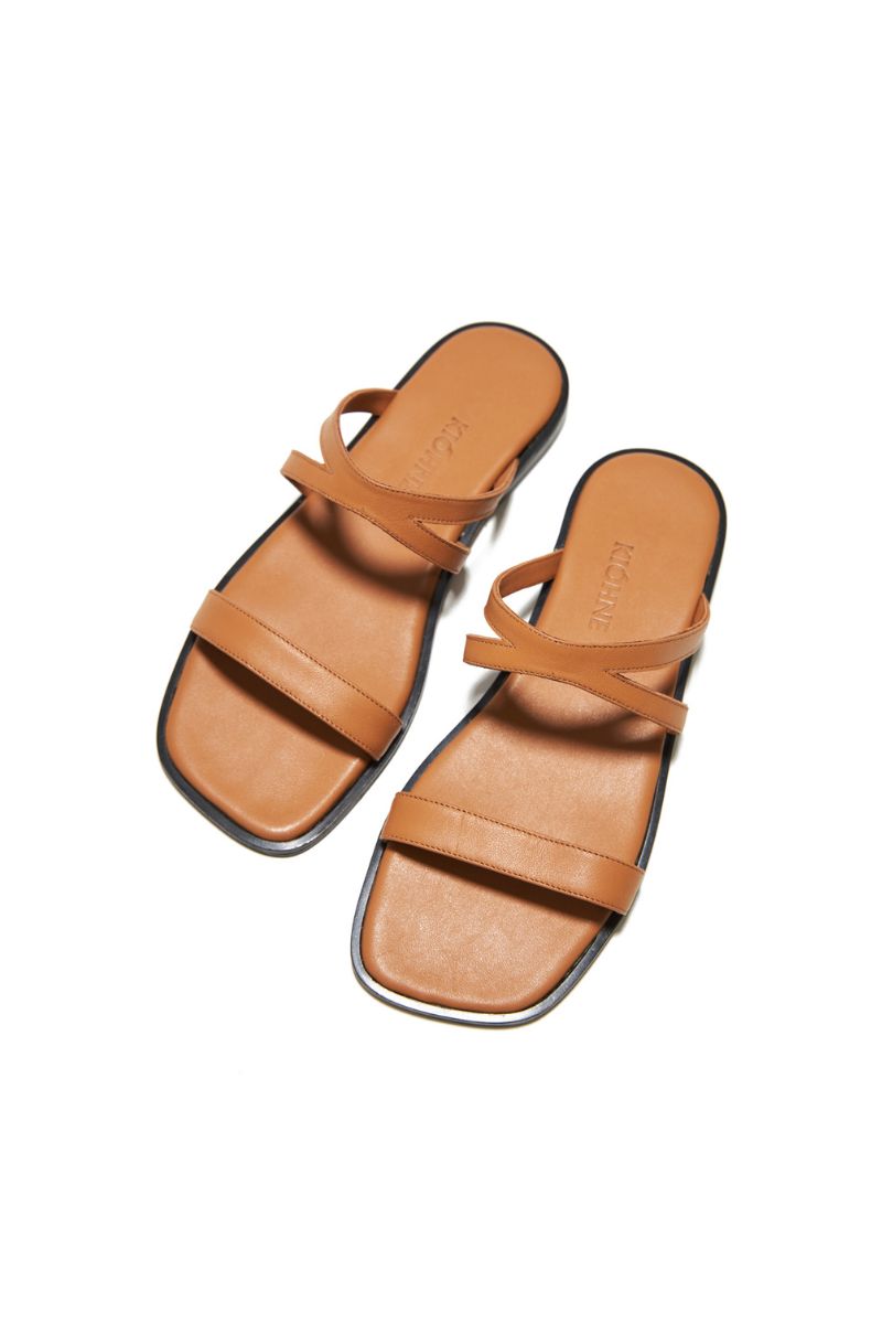 NOAH SANDALS IN TAN