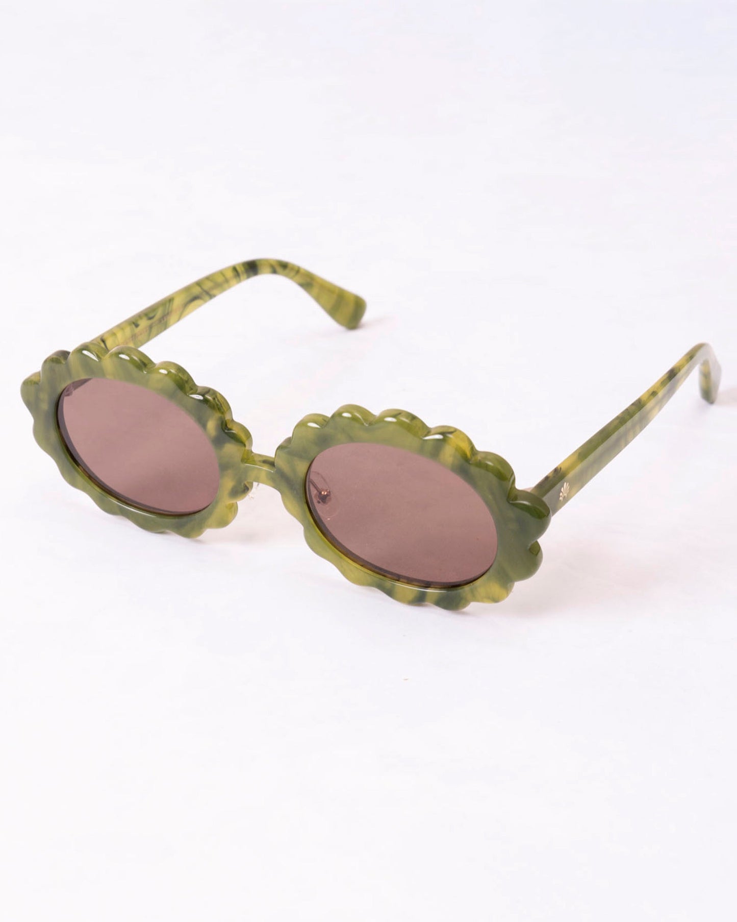 Green - Fern Green Daisy Oval Sunglasses - Lele Sadoughi