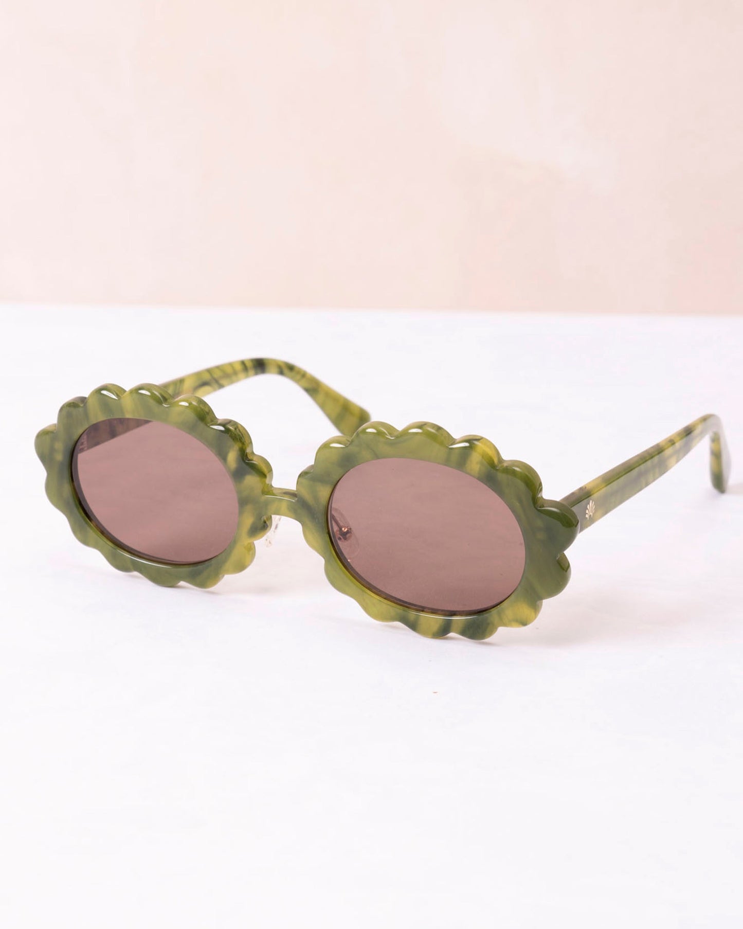 Green - Fern Green Daisy Oval Sunglasses - Lele Sadoughi