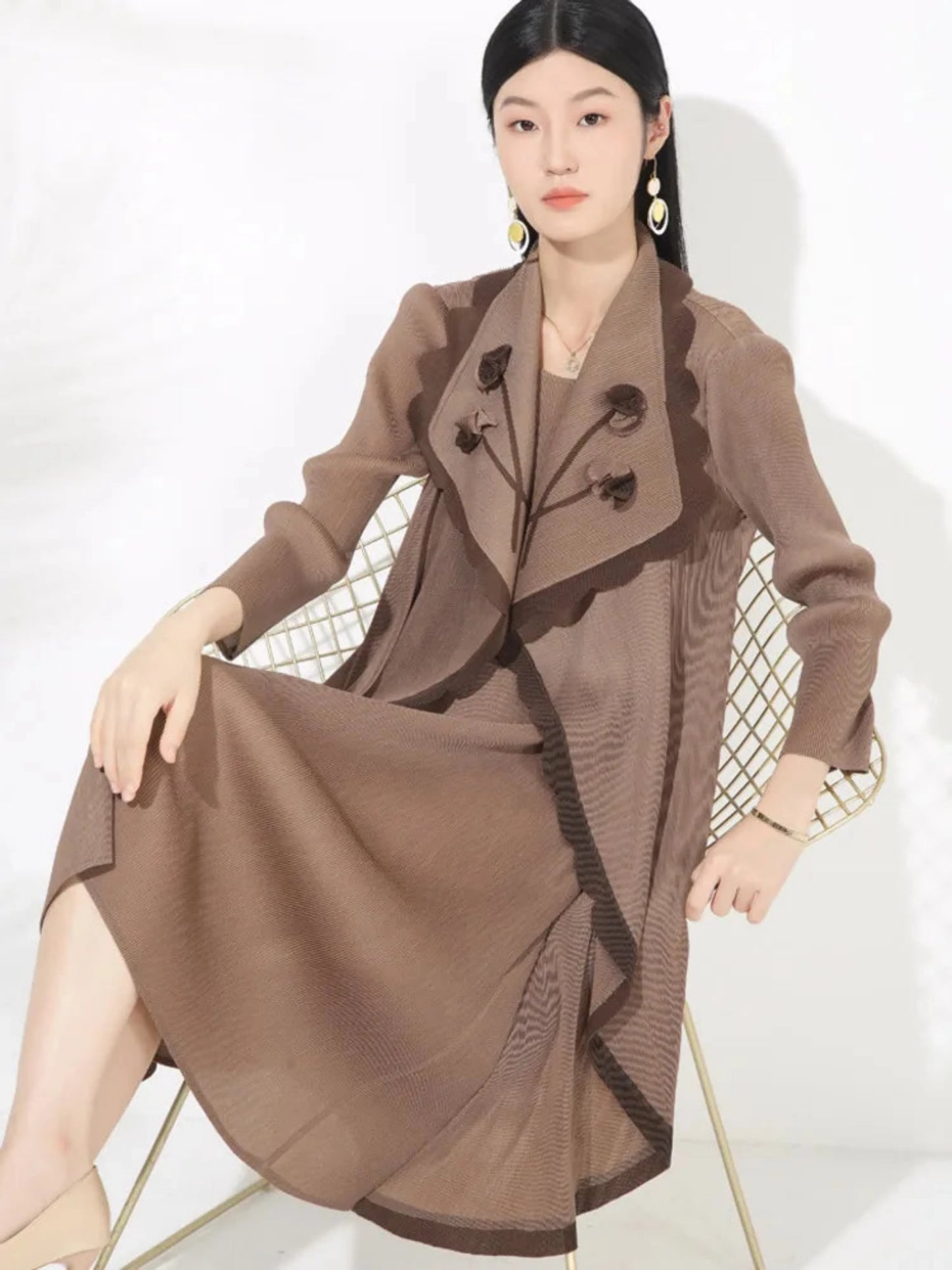 Luxury Pleated Floral Collar Dress