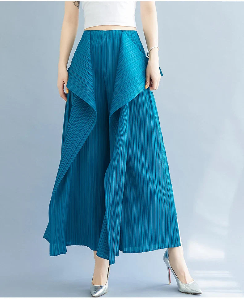 Wide Leg Plissé Pull On Trouser