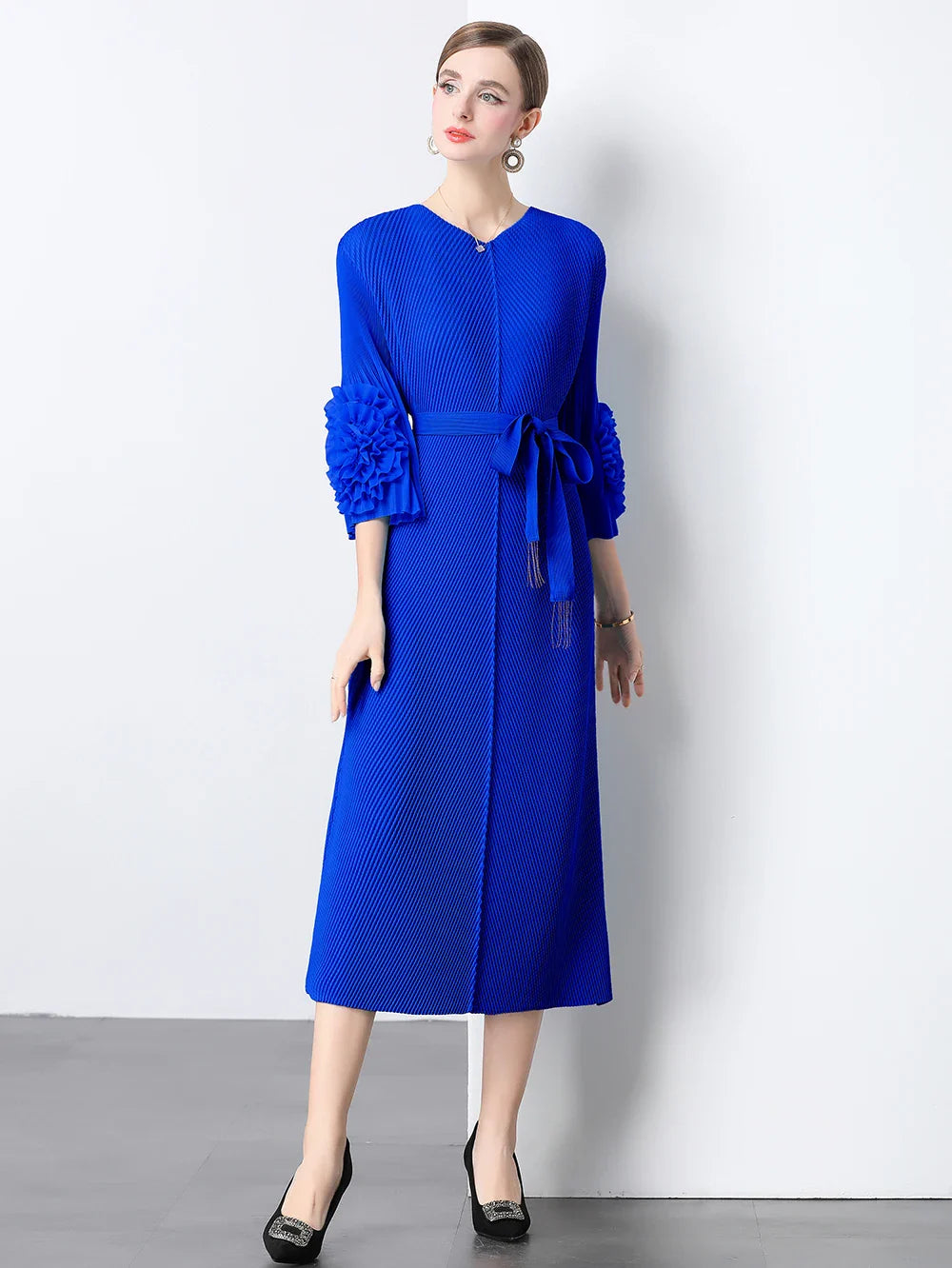Floral Cape Sleeve Plisse Dress