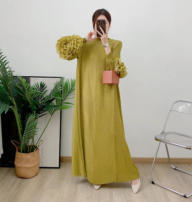 Women's Truly Pleated Oversized Midi Dress