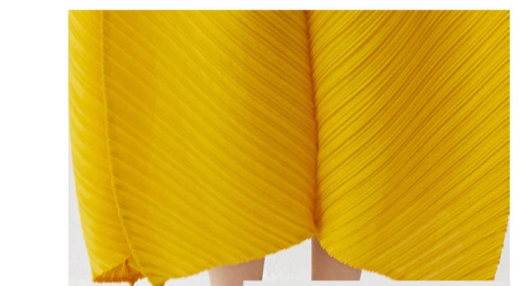 Floral Pleated Midi Dress