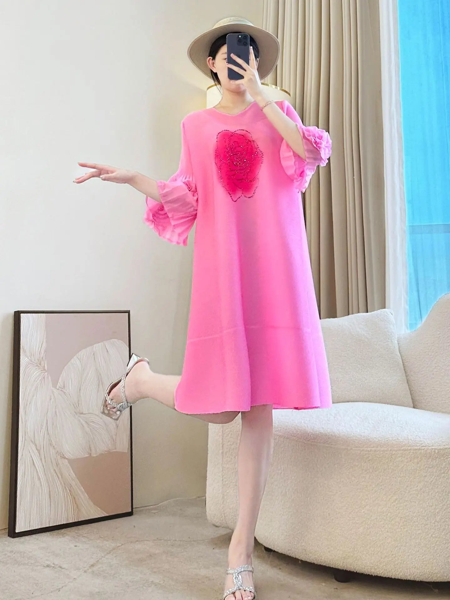 Casual Luxury Plissé Floral Dress