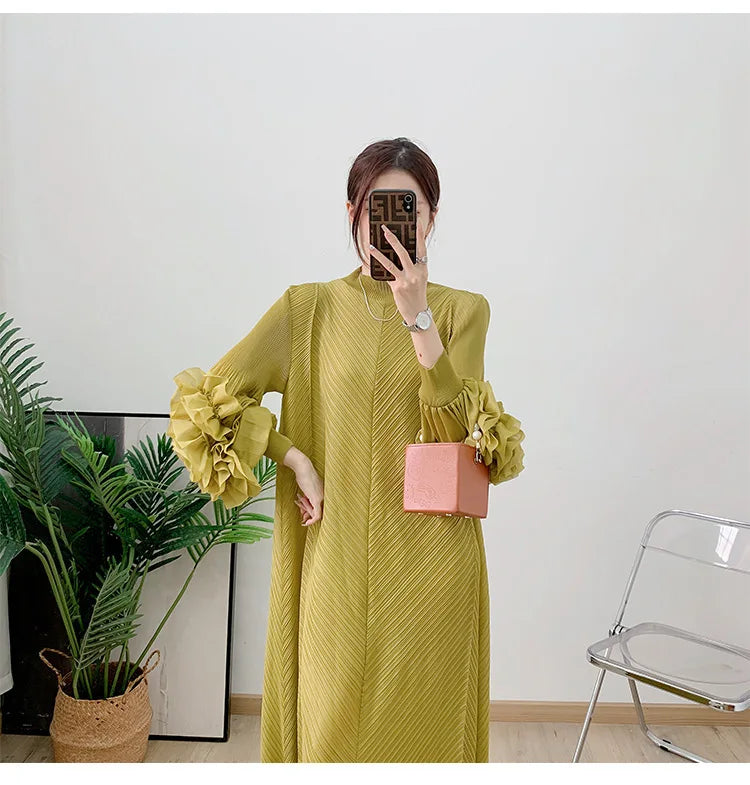 Women's Truly Pleated Oversized Midi Dress