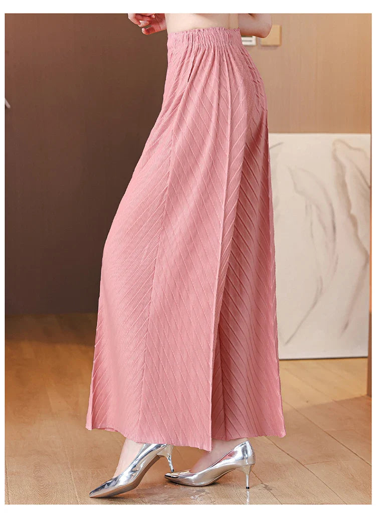 Signature Pull-On Pleated Pants