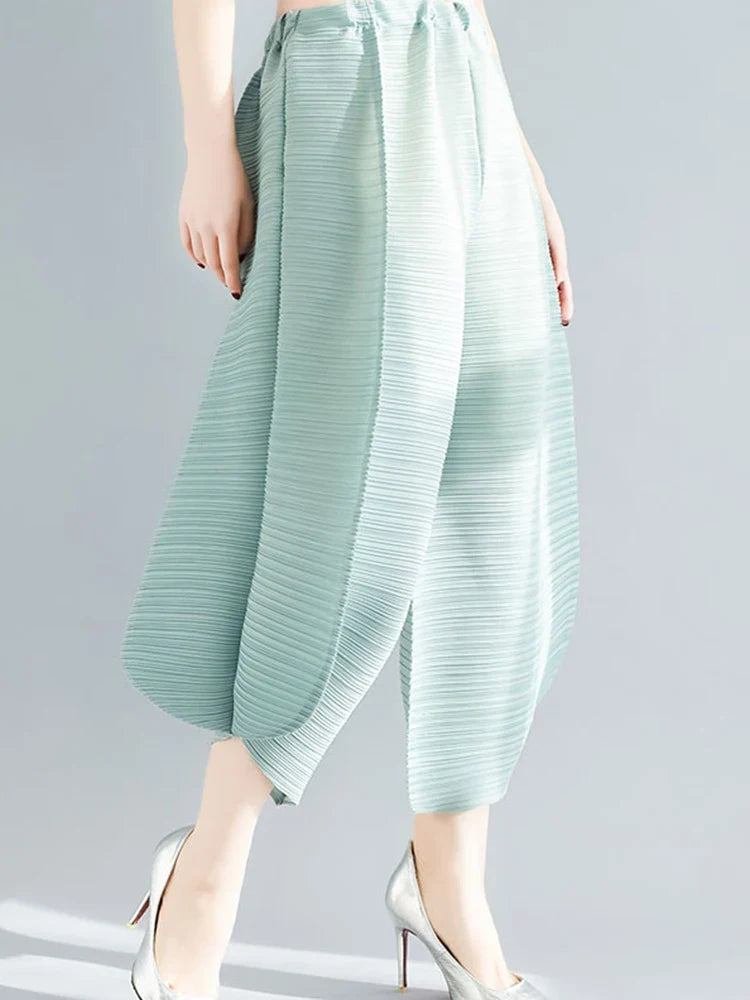 Luxe Japanese Plissé Pull On Trouser