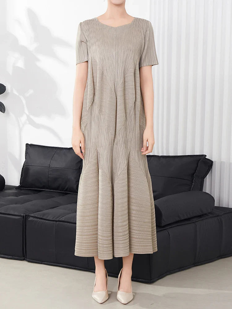 Truly Pleated Short Sleeve Dress