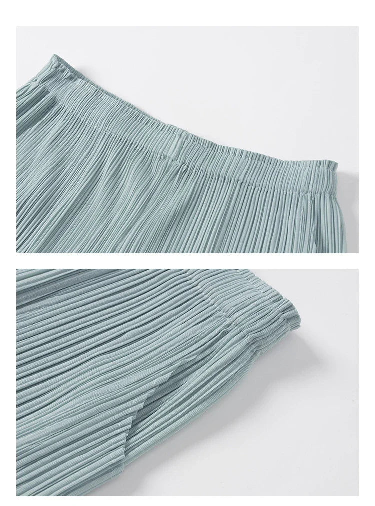 Luxe Truly Pleated Cropped Pants