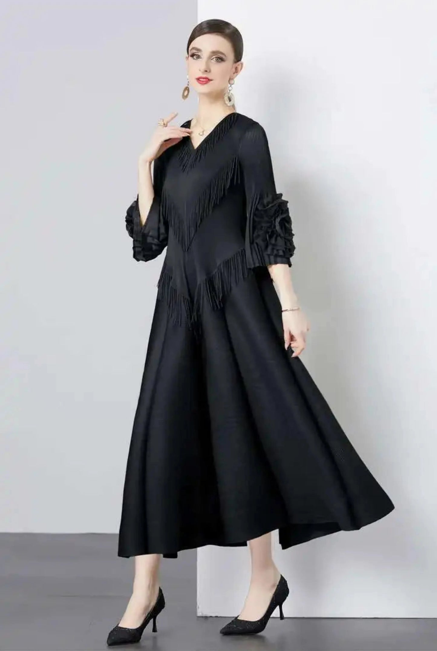 Plisse Floral Cape Sleeve Dress