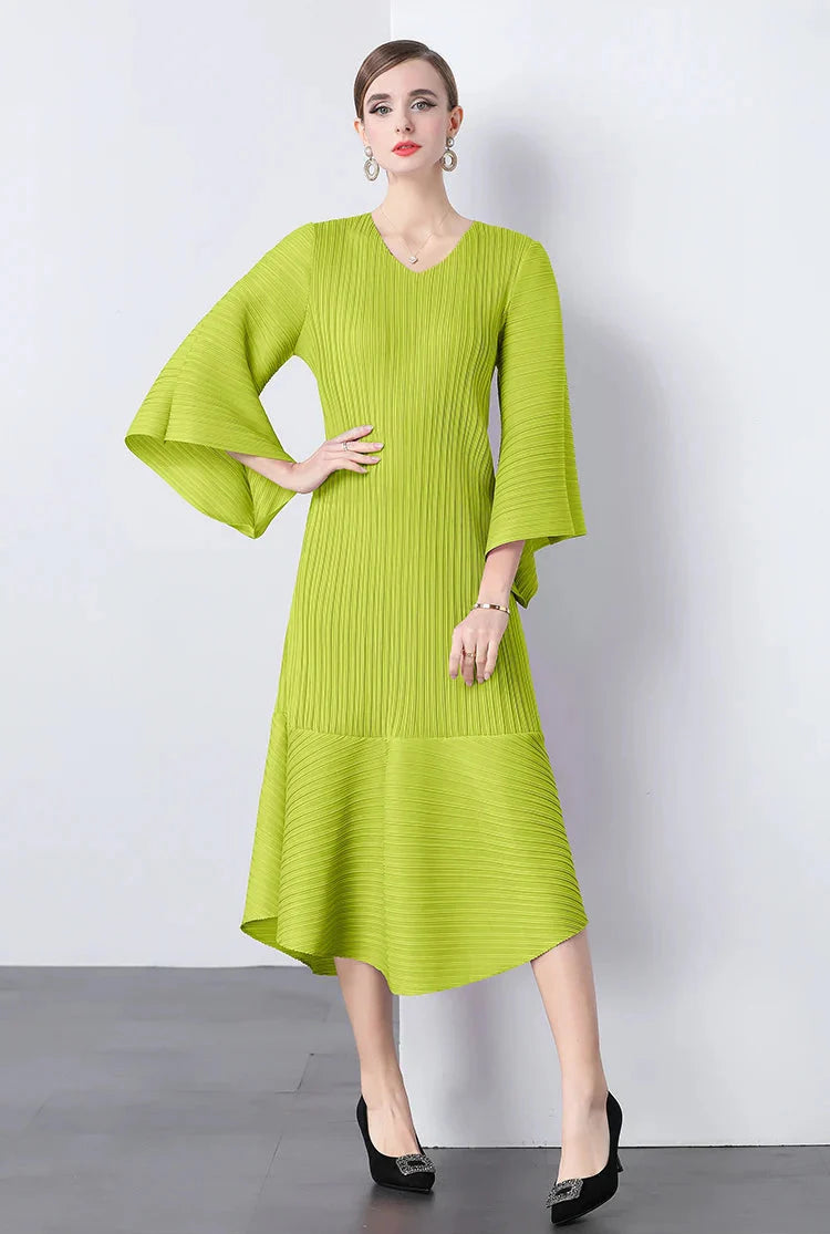 Elegant Pleats Bell Sleeve Dress