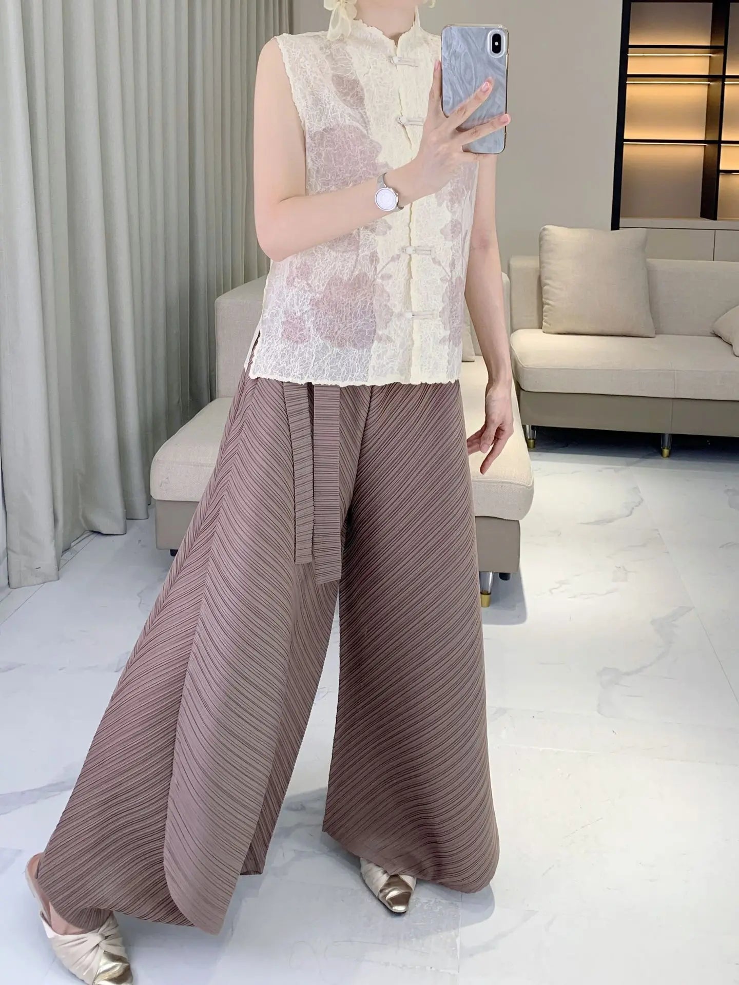 Truly Pleated High-Waisted Pants