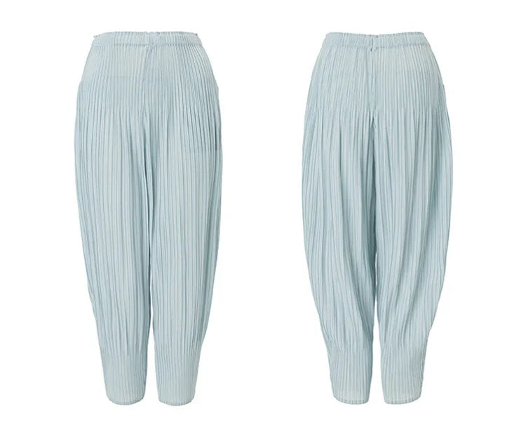 Luxe Truly Pleated Cropped Pants