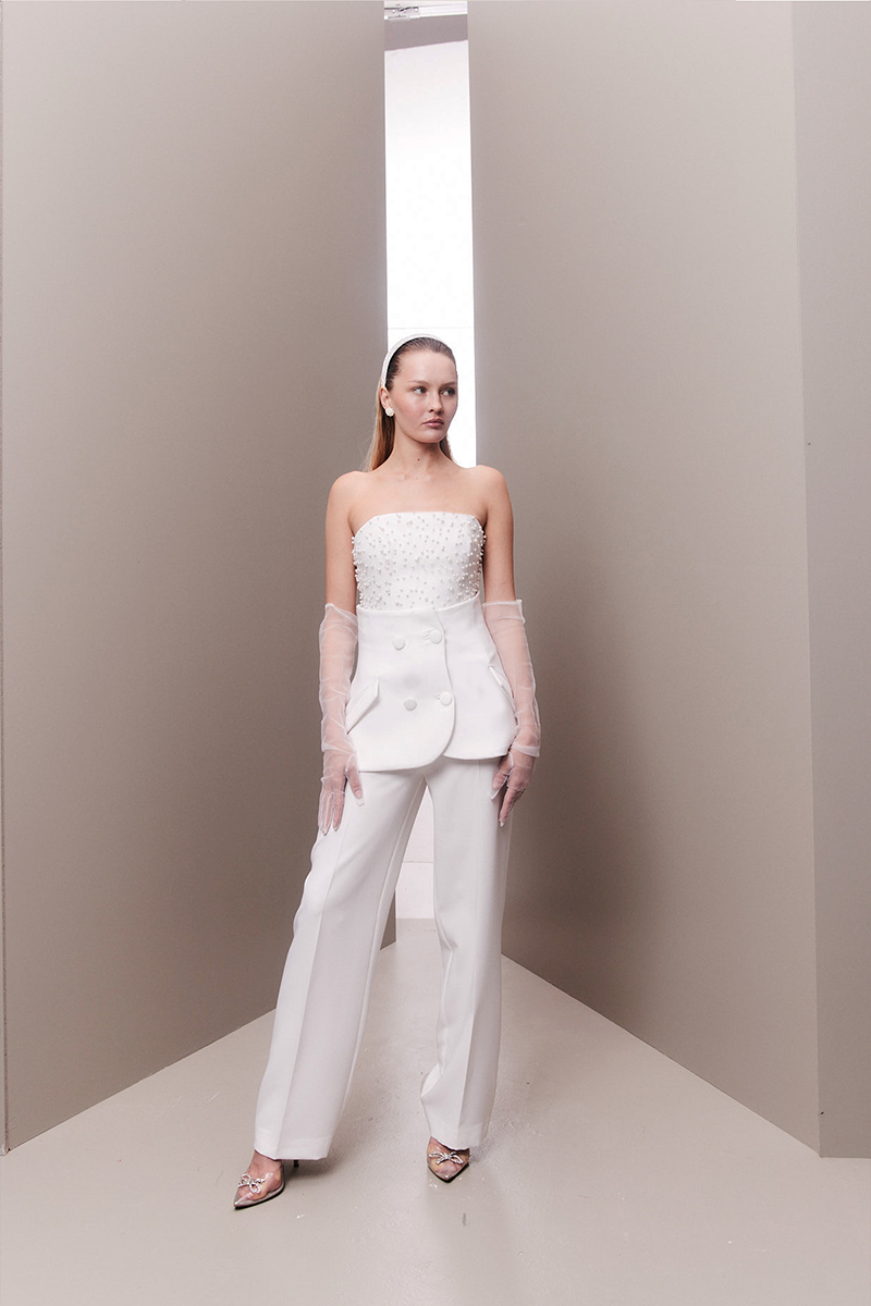 PEARL EMBELLISHED HOURGLASS BRIDAL THREE-PIECE SET