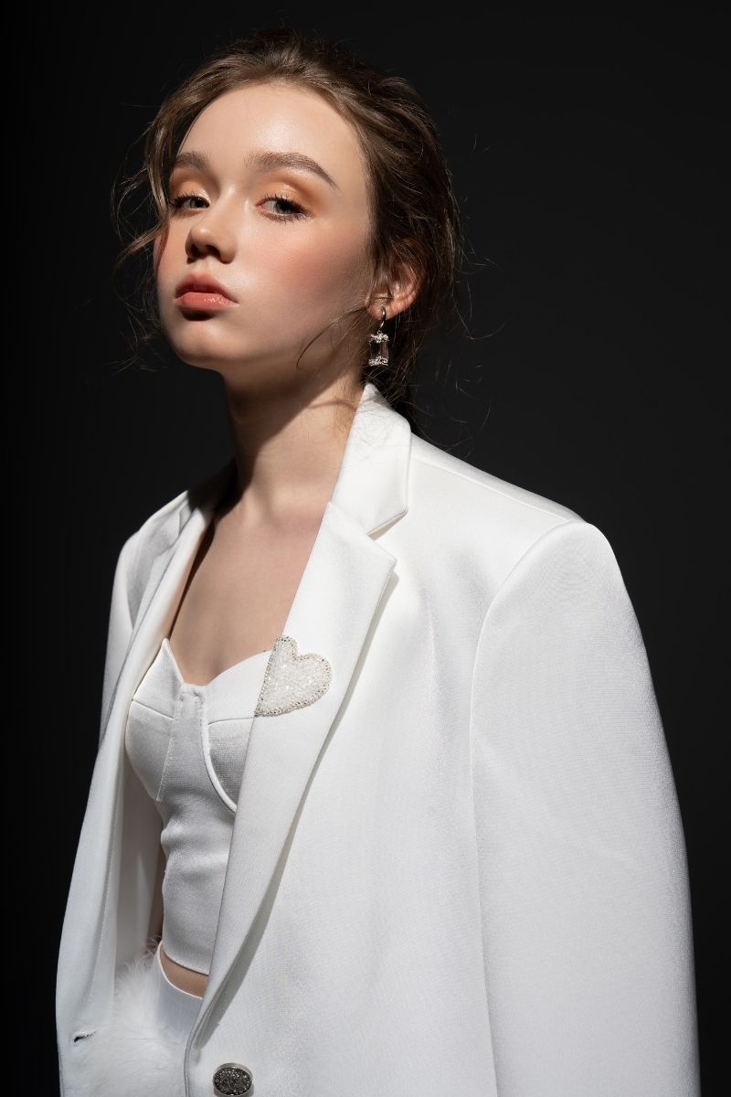 WHITE KIERA TAFFETA FEATHER BLAZER SET