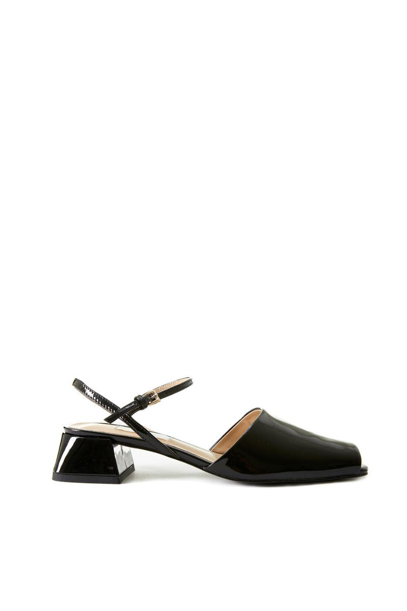 PEEP TOE SLINGBACK HEELS IN BLACK