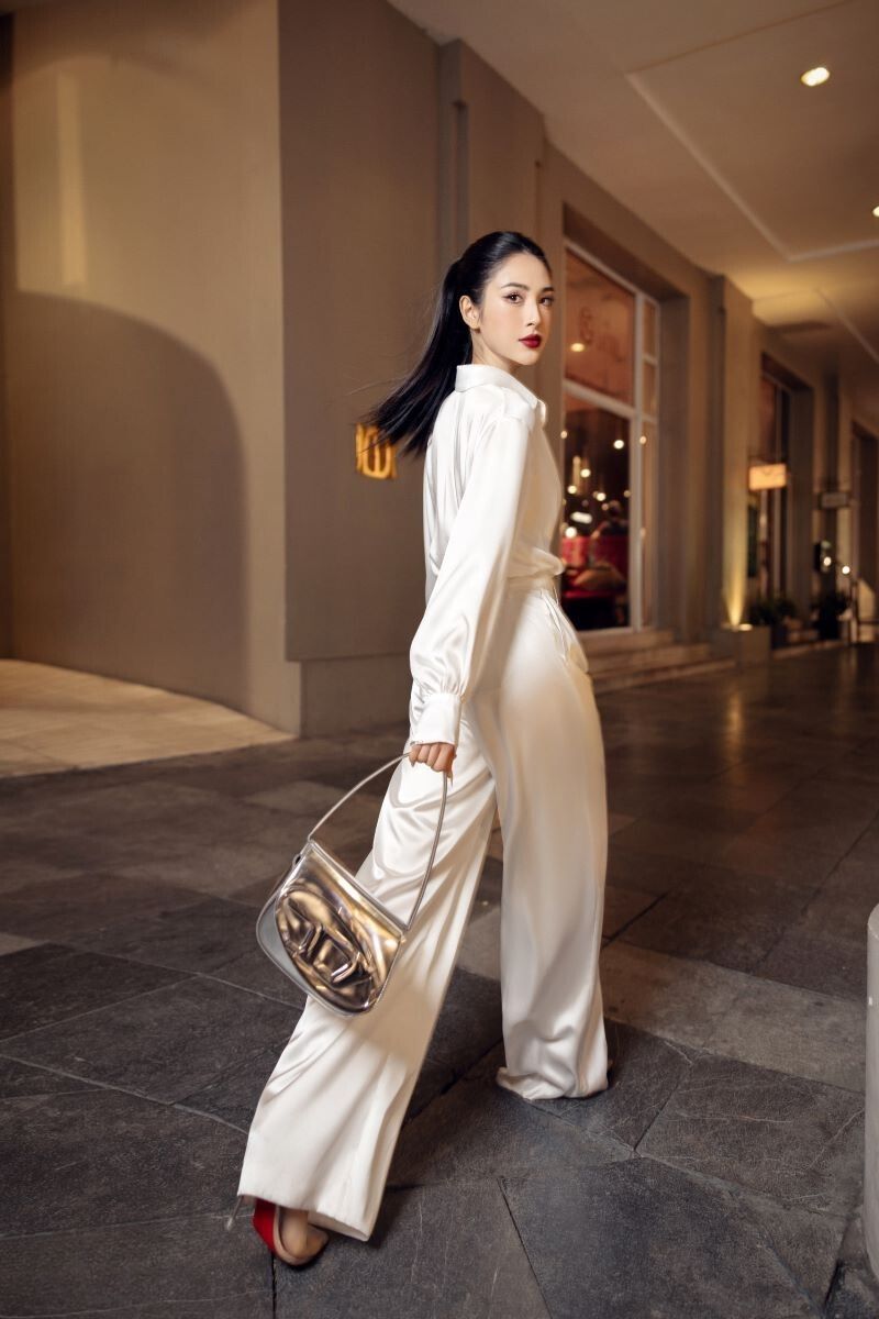 FARAH WHITE SILK SATIN CRYSTAL SHIRT AND PANTS SET