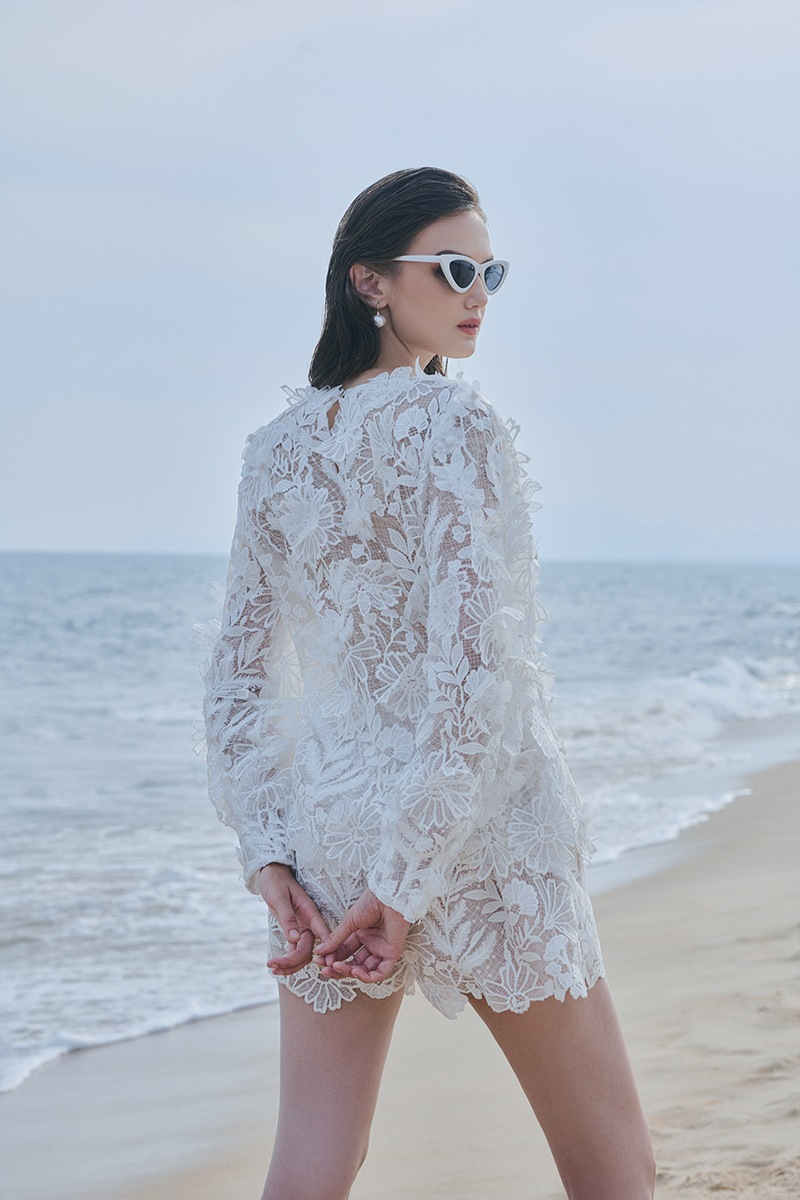 SALADA WHITE EMBROIDERED LACE OUTFIT SET