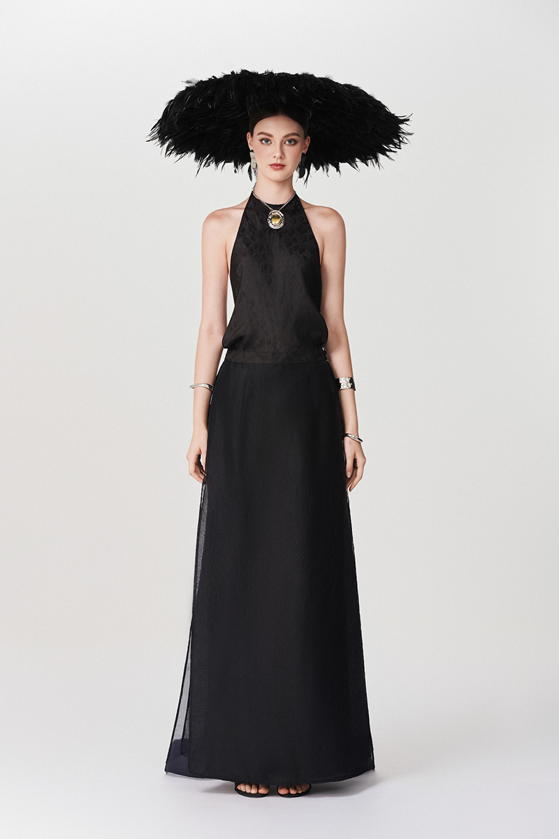 MIDNIGHT MYSTIQUE SET IN BLACK