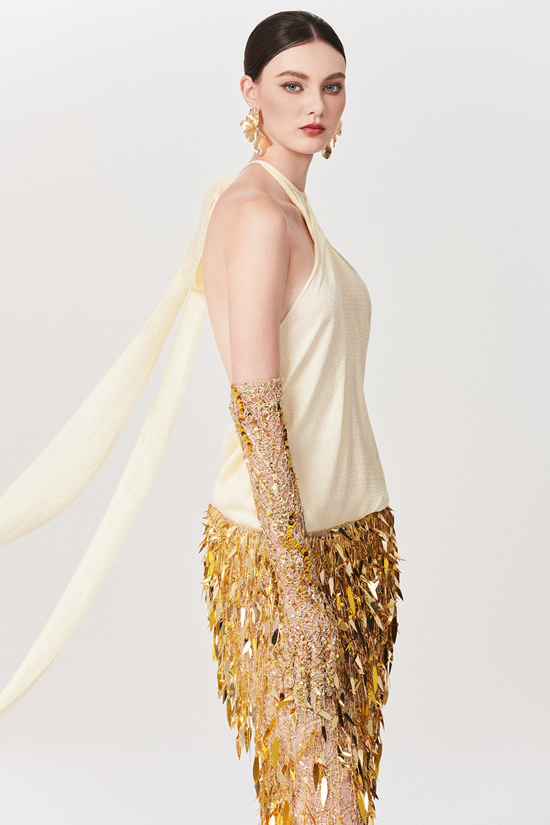 GOLDEN BAMBOO ELEGANCE IN GOLD
