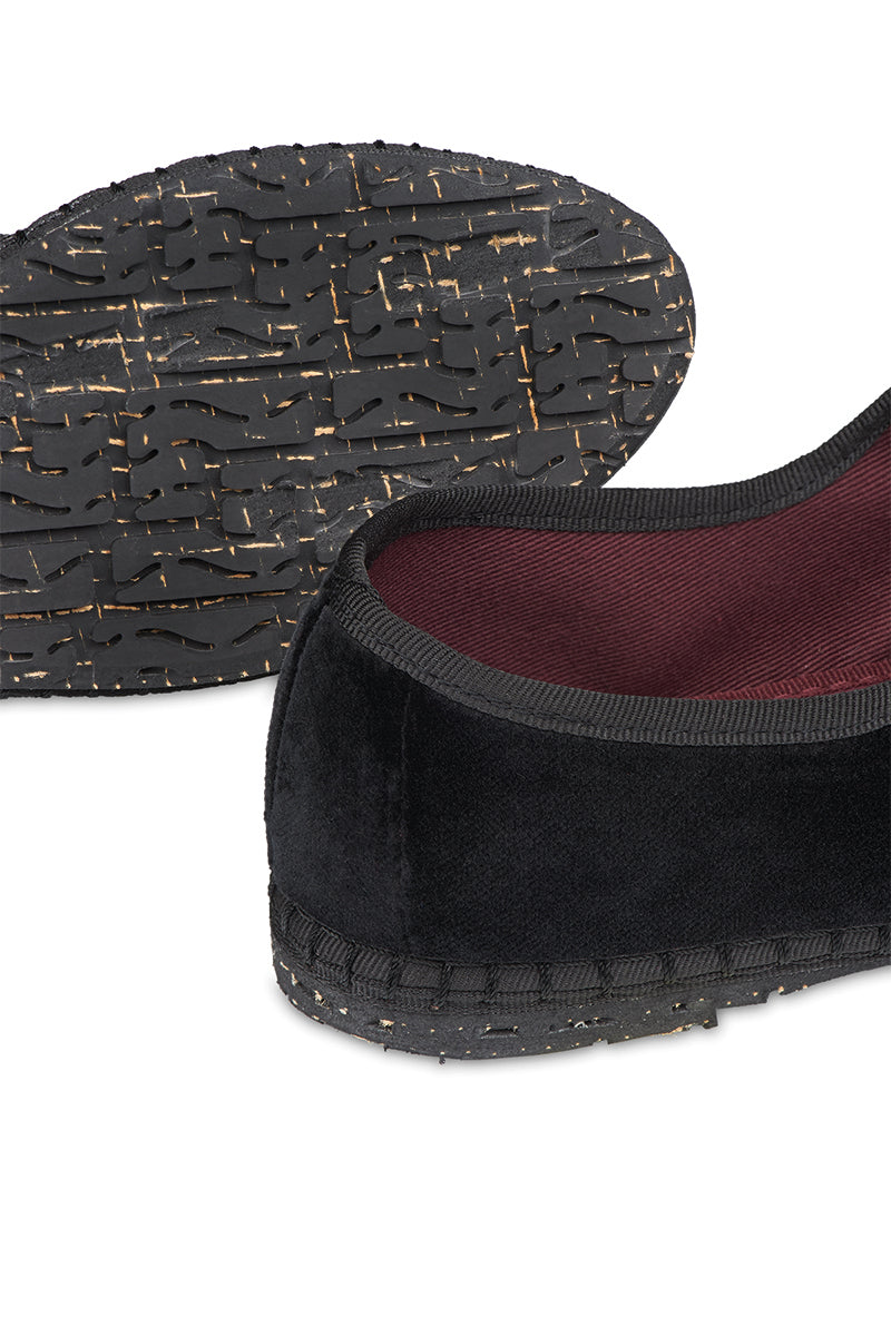 ANTONIA SHOES IN BLACK