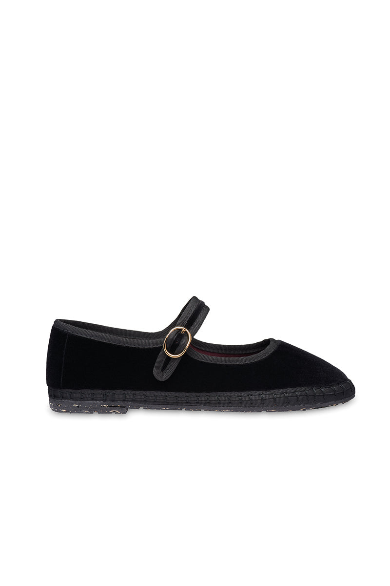 ANTONIA SHOES IN BLACK