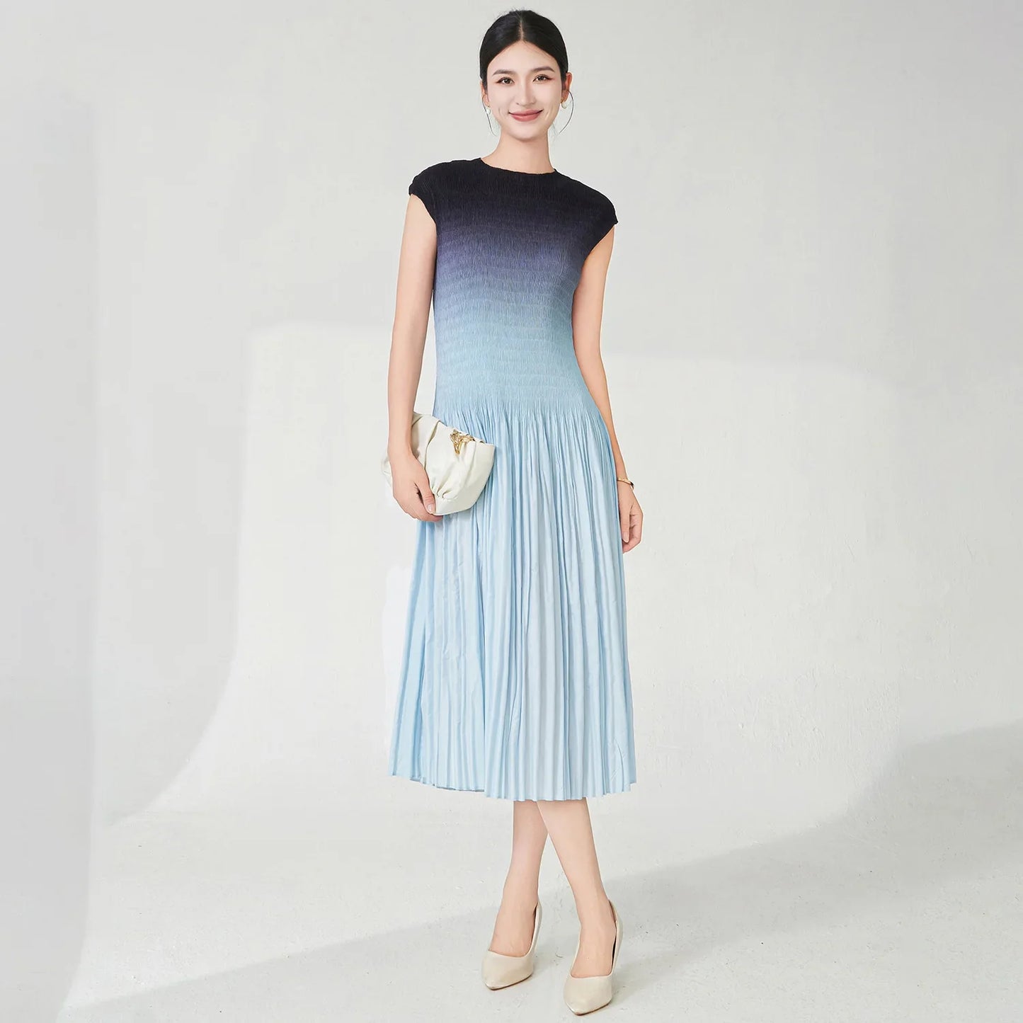 Designer Ombre Pleated Midi Dress