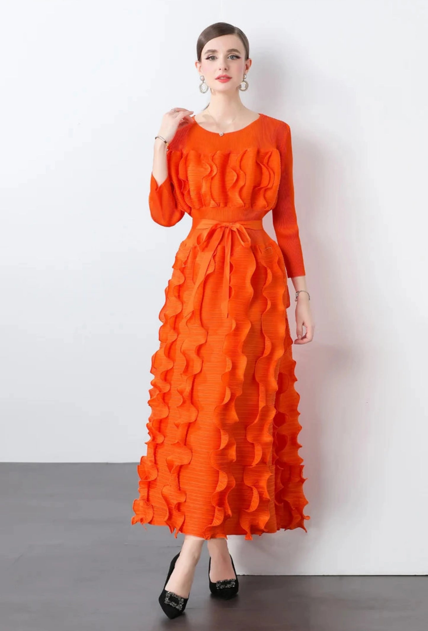 Chic Plissé Pleated Midi Dress