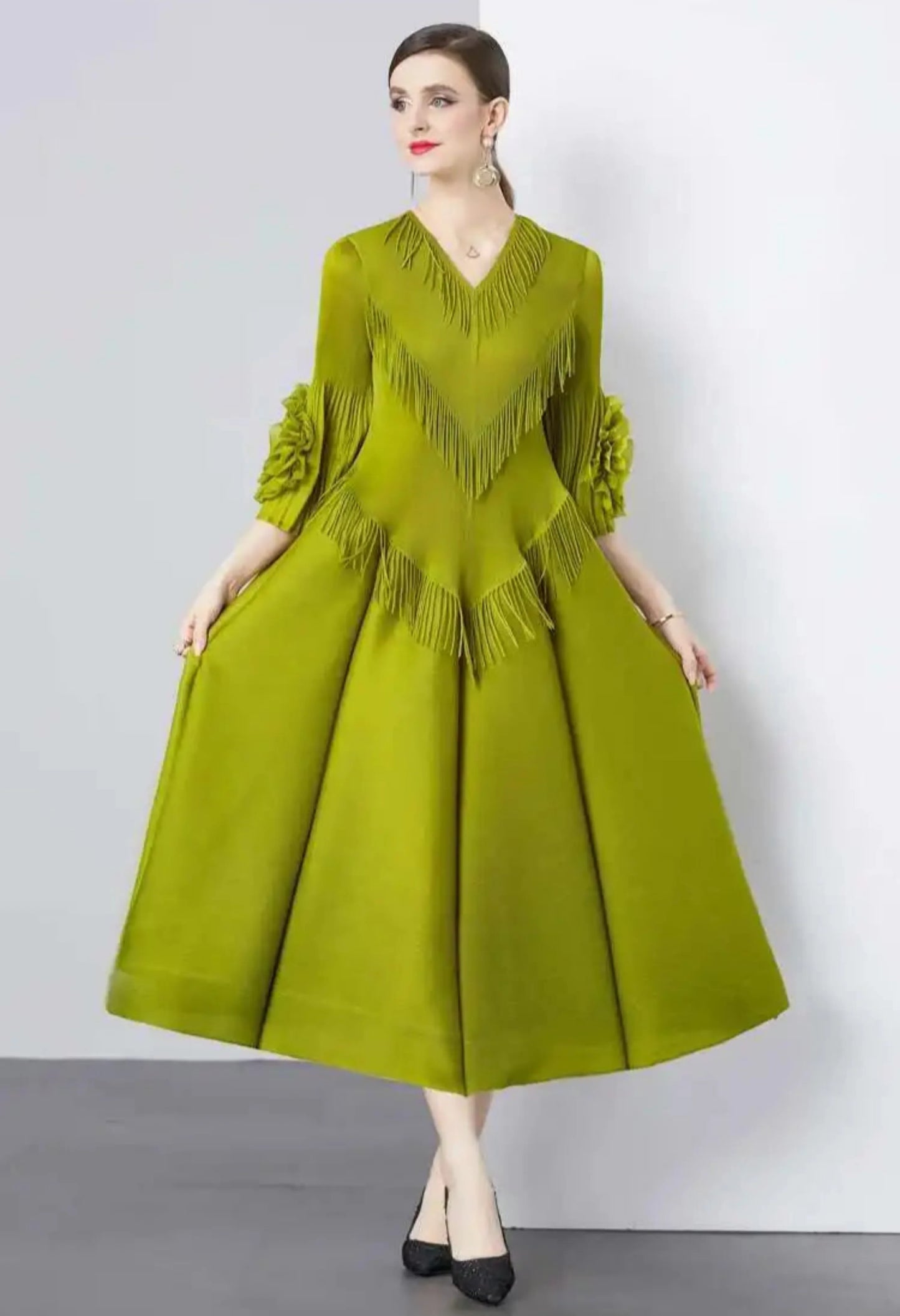 Plisse Floral Cape Sleeve Dress