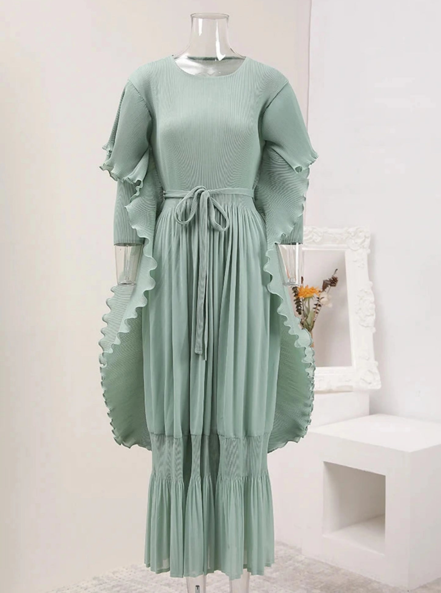 Elegant Ruffled Pleats Dress