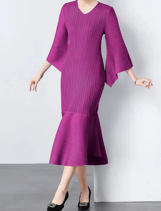 Elegant Pleats Bell Sleeve Dress