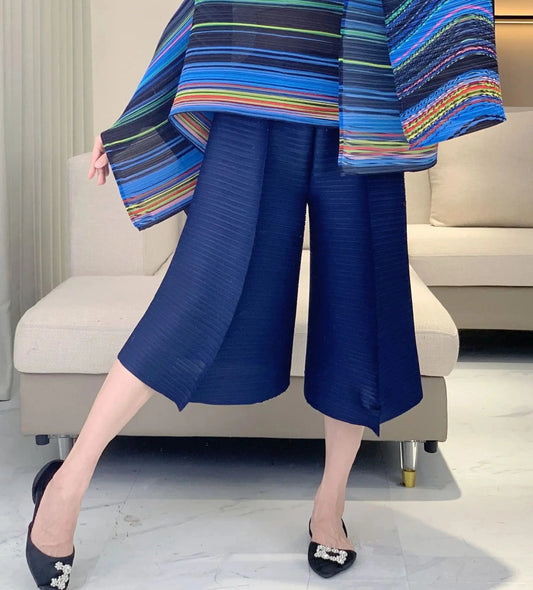 Casual Luxury Plissé Trousers