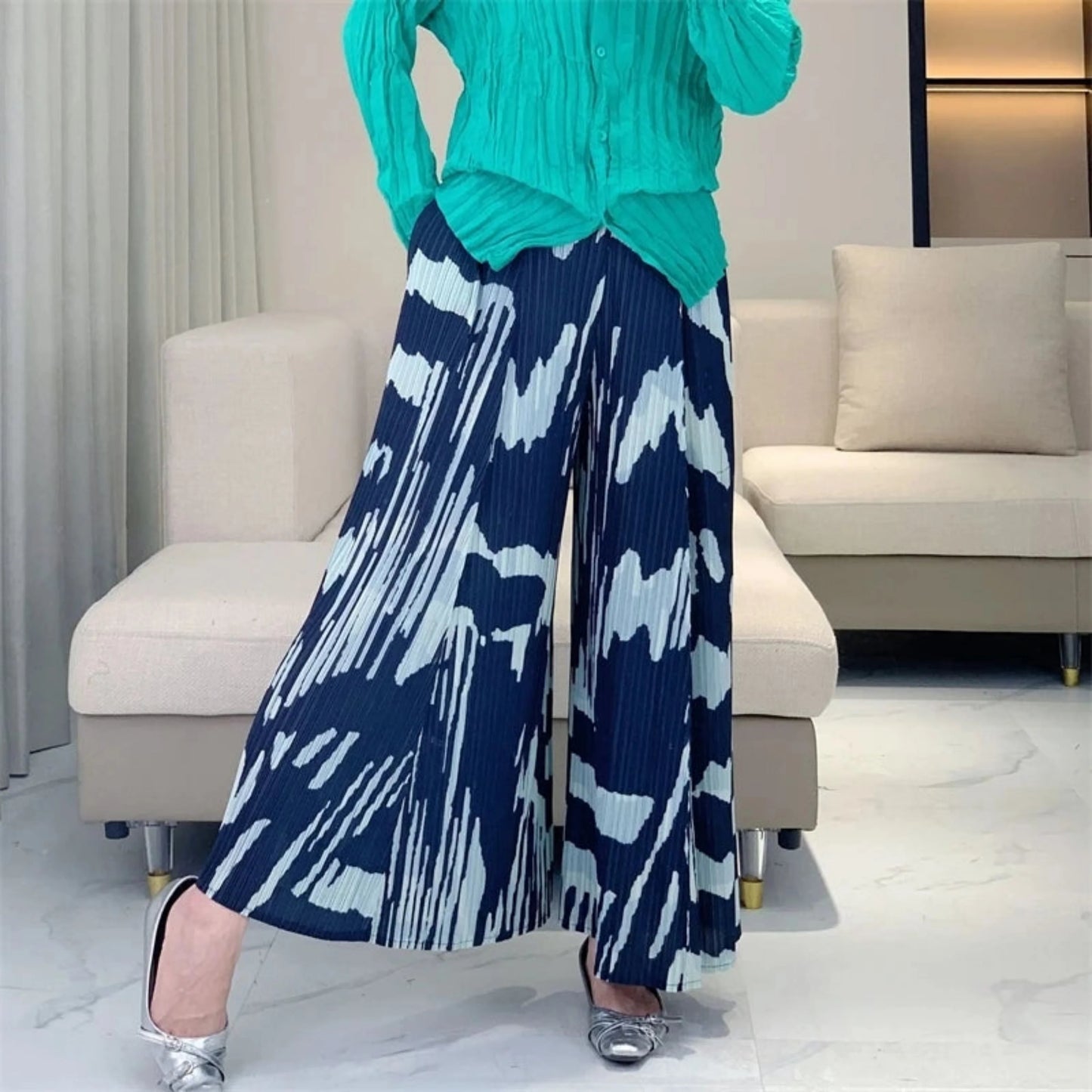 Flowy Pleated Wide-Leg Pants