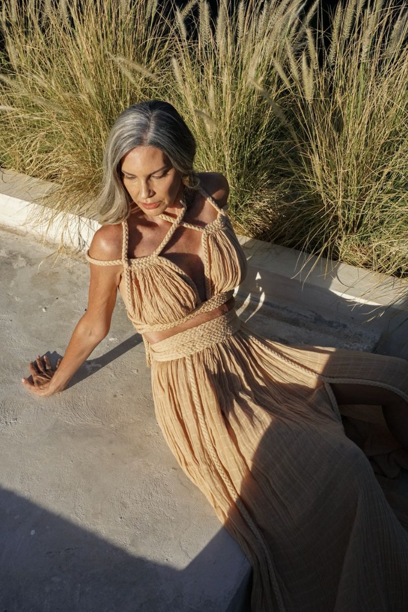 APHRODITE SET IN SAND