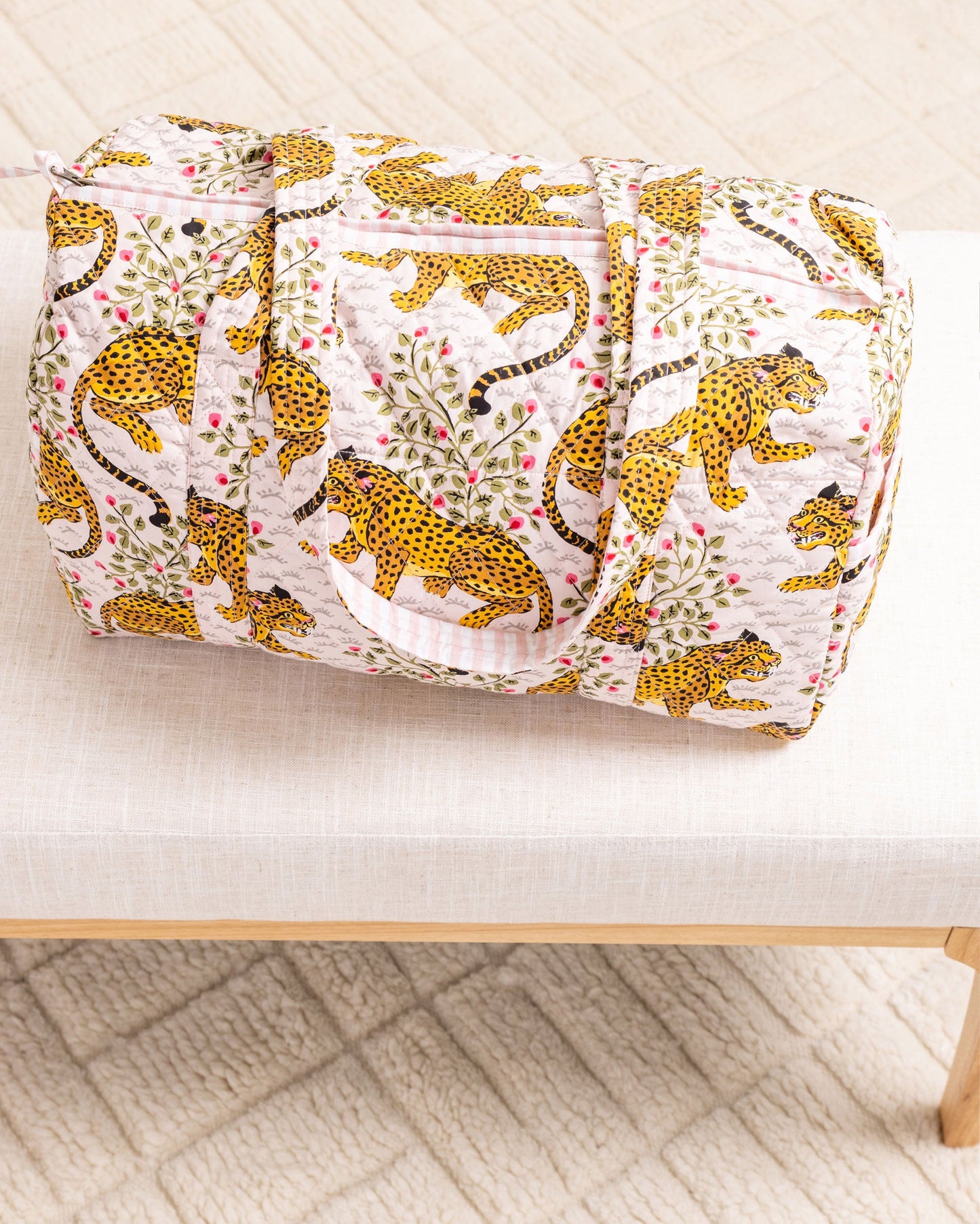 Bagheera - Quilted Duffle Bag - Blush