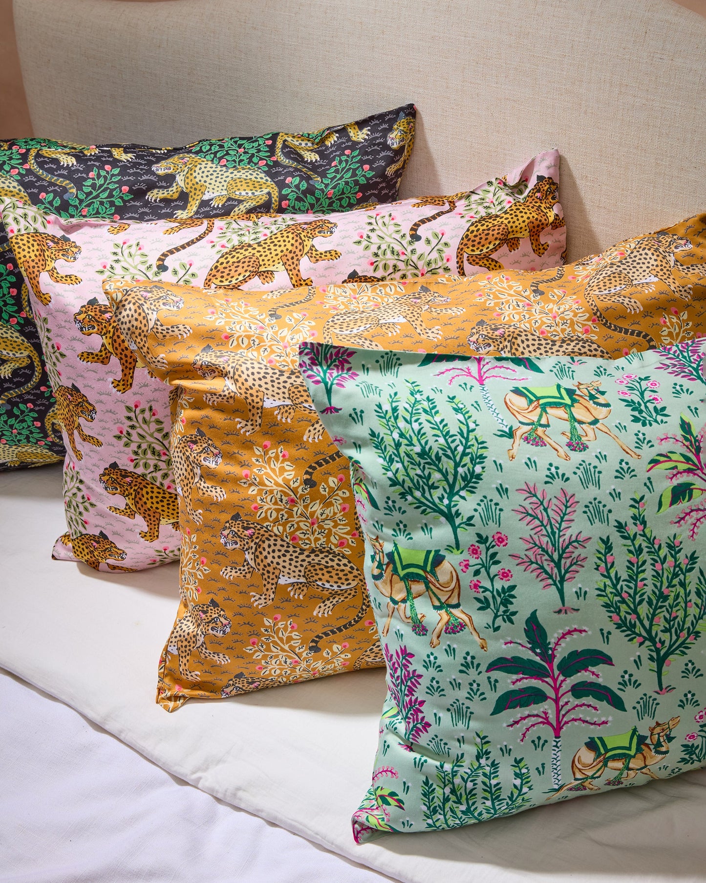 Bagheera - Eco Satin Pillowcase - Wedding Cake