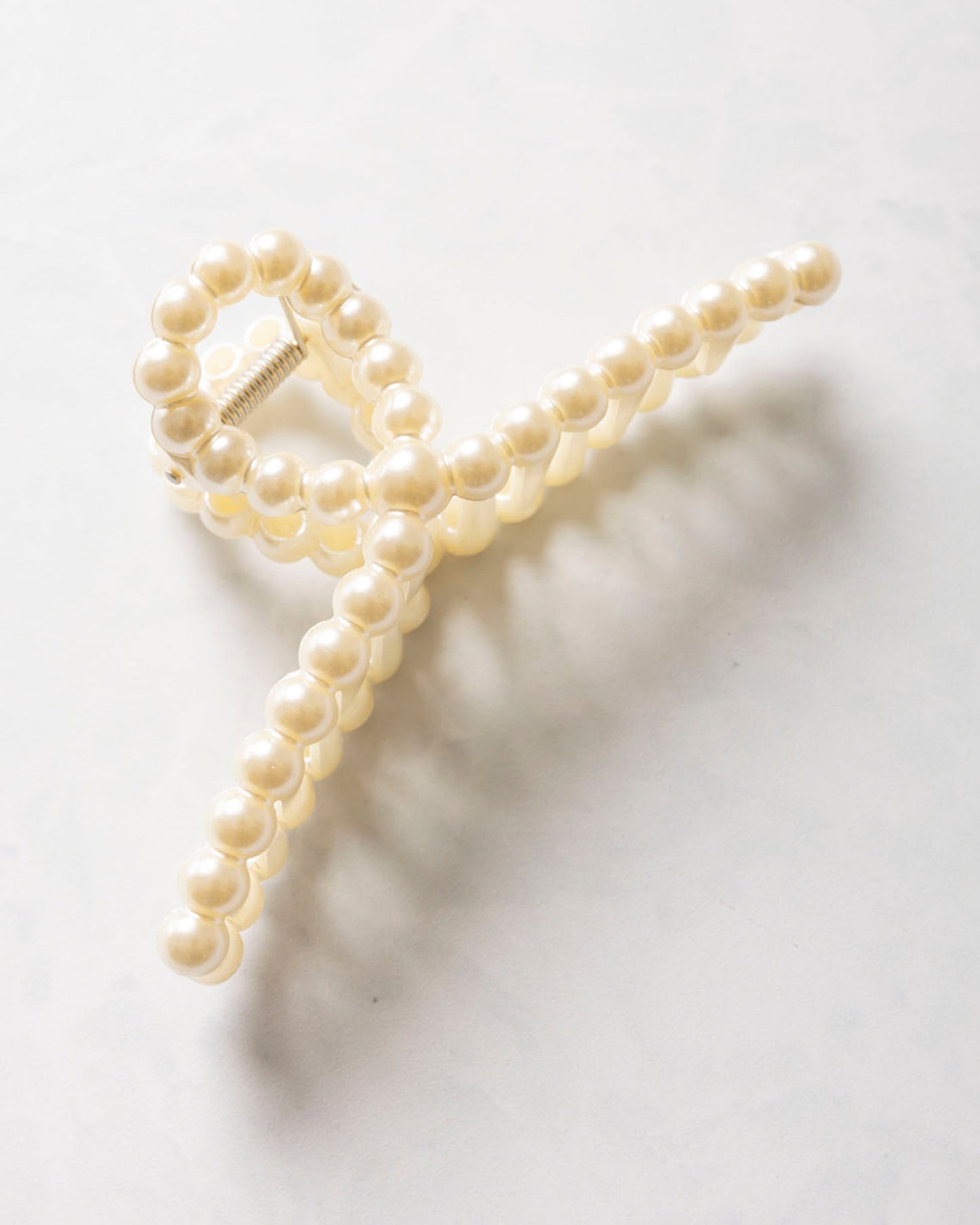 Oval - Pearl Hair Claw Clips - Josslyn by Wall to Wall