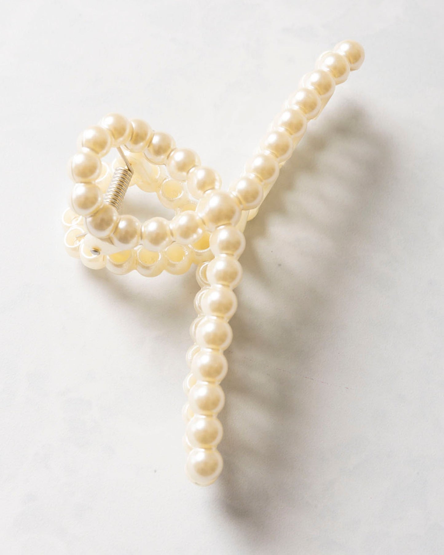 Oval - Pearl Hair Claw Clips - Josslyn by Wall to Wall