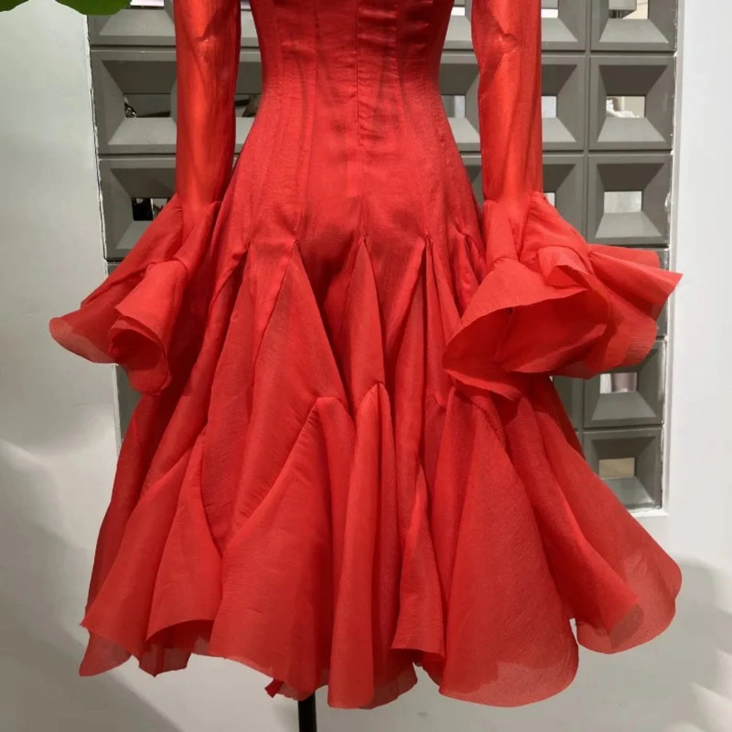 Elegant Ruffle Flare Sleeve Dress