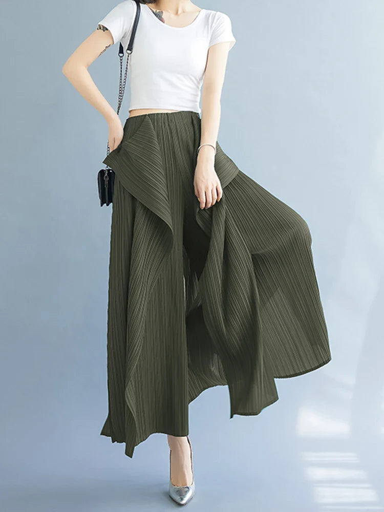 Wide Leg Plissé Pull On Trouser